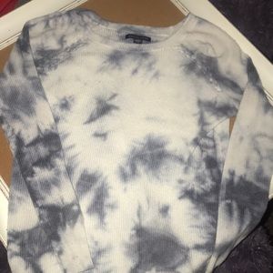 a long sleeve light sweat from American Eagle